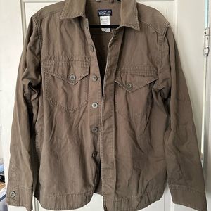 Army green patagonia button up